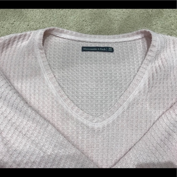 *2 for $10* Abercrombie & Fitch sweater - Picture 2 of 2